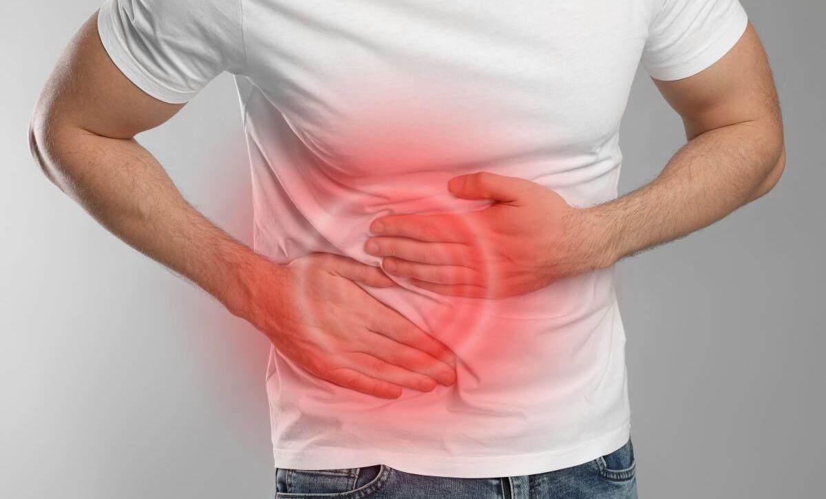 dolore addominale in basso a destra